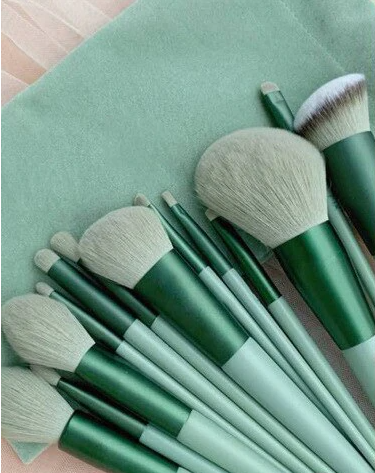 13 Piece Makeup Brushes Set